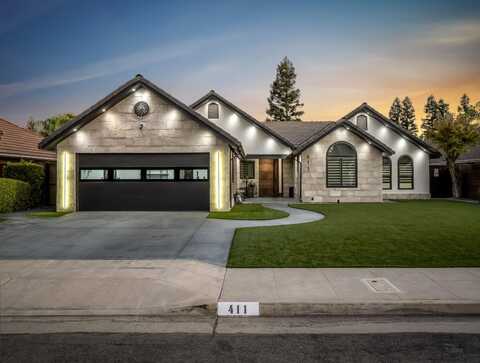 411 Swallow Court E, Fresno, CA 93730