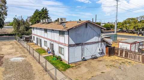 307 3RD Street W, Hanford, CA 93230
