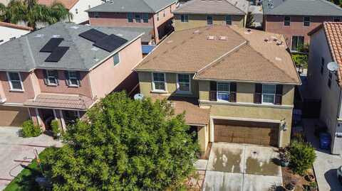 1241 Peach Court, Madera, CA 93638