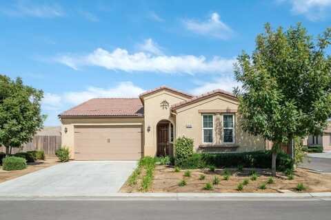 3536 Hornet Avenue N, Fresno, CA 93737