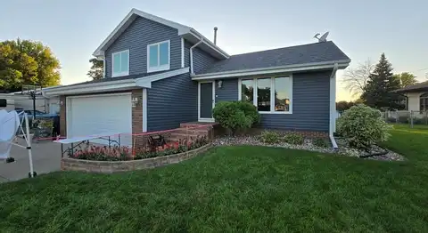 1908 N 30th Ct, Fort Dodge, IA 50501