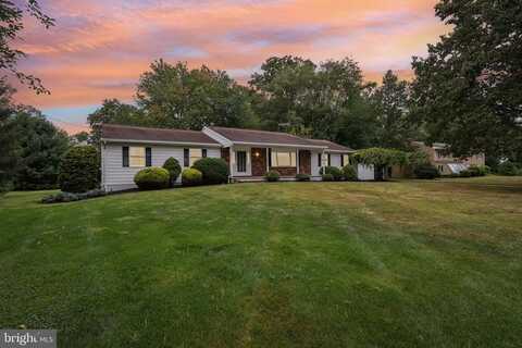 15 CHRISTINA LANE, ROBBINSVILLE, NJ 08691