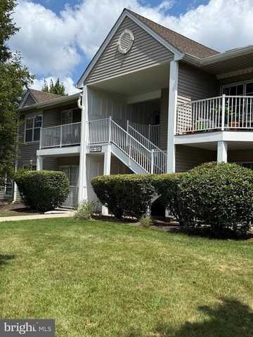 88 LINDSEY COURT, FRANKLIN PARK, NJ 08823