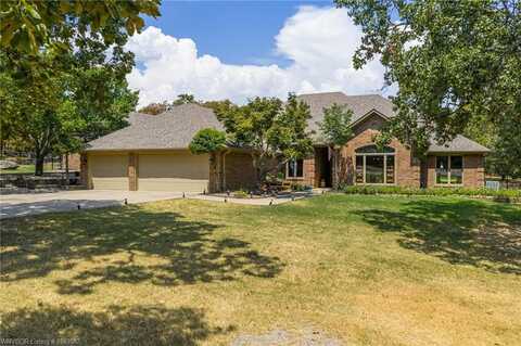 100 Norwood DR, Greenwood, AR 72936