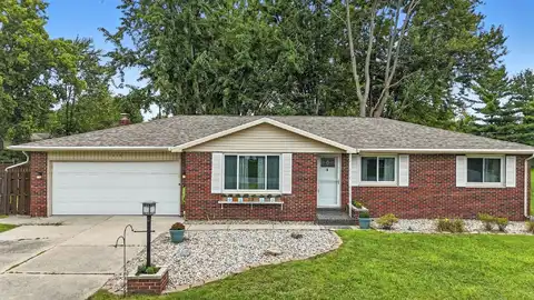 3809 E Saddle Drive, Fort Wayne, IN 46804