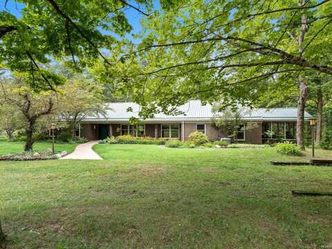17821 Cloud Hill Drive, Huntertown, IN 46748