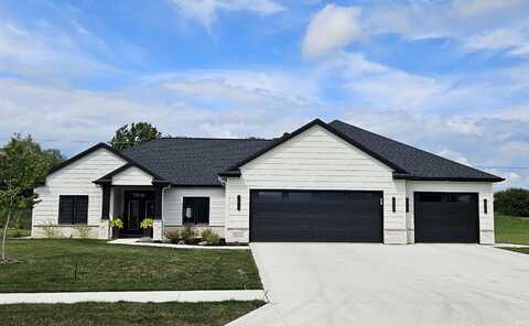 102 Fox Trail Drive, Auburn, IN 46706