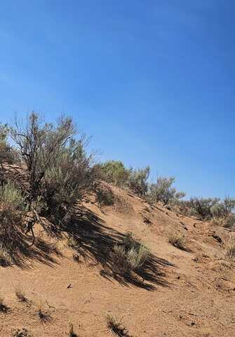 Dalies, Los Lunas, NM 87031