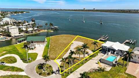 655 Matanzas Court, Fort Myers Beach, FL 33931