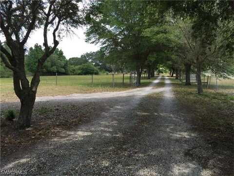 435 Trader Road, Fort Denaud, FL 33935