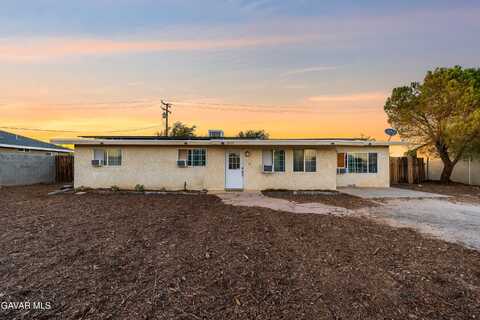 8537 Satinwood Avenue, California City, CA 93505