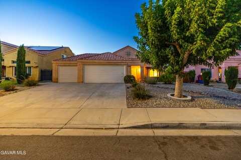 4057 E Avenue R12, Palmdale, CA 93552