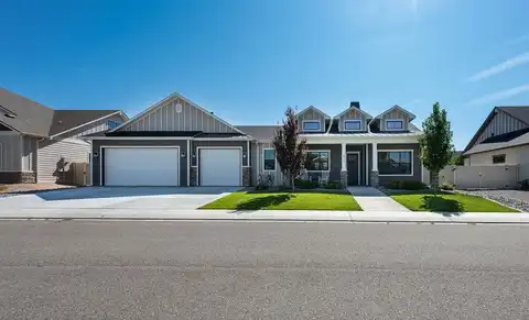 814 RED APPLE ROAD, Grand Junction, CO 81505