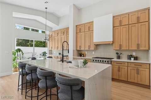 8101 Bay Harbor Drive, Las Vegas, NV 89128