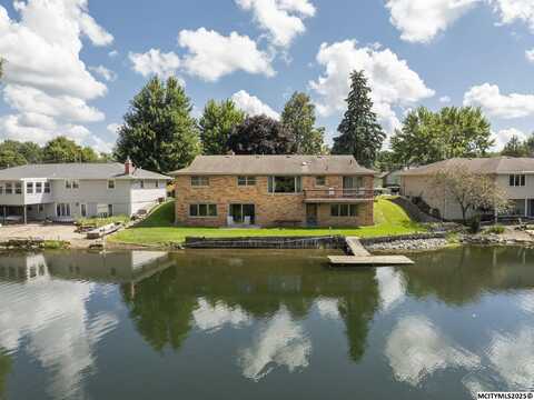 1726 Springview Dr, MASON CITY, IA 50401