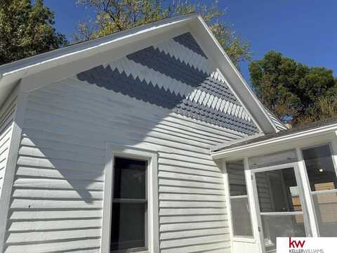 3328 Sprague Street, Omaha, NE 68111