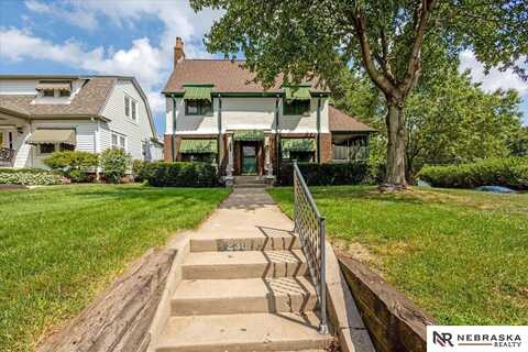 2301 N 50th Avenue, Omaha, NE 68104