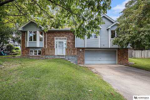 6431 Briar Rosa Drive, Lincoln, NE 68516