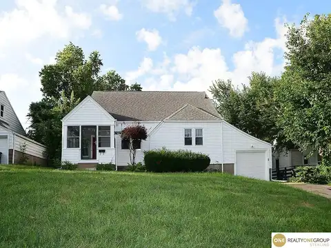 4921 Woolworth Avenue, Omaha, NE 68106