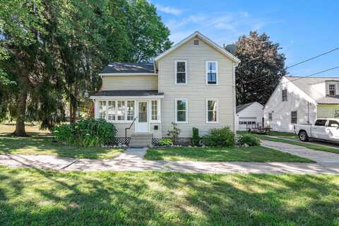 340 E Cherry Street, Fremont, MI 49412