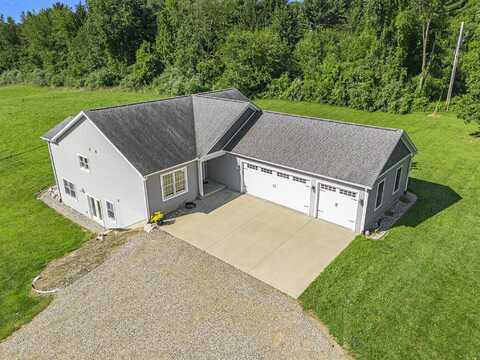7320 S H Drive S, Ceresco, MI 49033