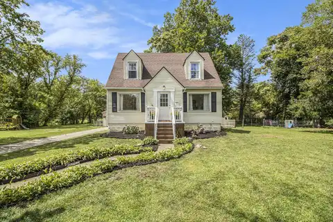 19820 Merriman Road, Romulus, MI 48174