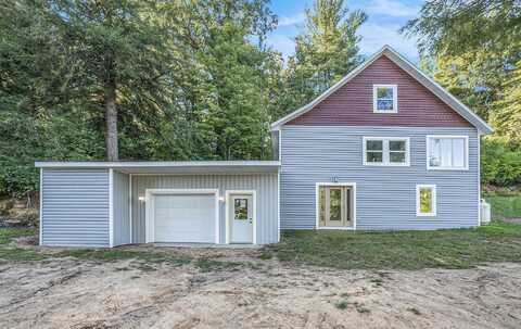 2322 Maple Island Road, Twin Lake, MI 49457