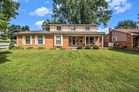 16600 Golfview Street, Livonia, MI 48154