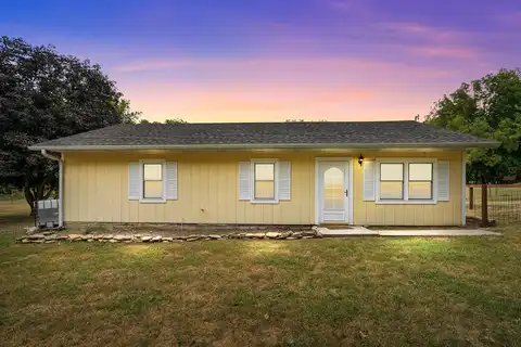 9942 N Farm Rd 149, Pleasant Hope, MO 65725