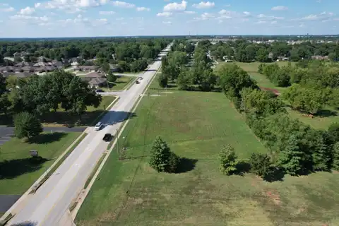 4654 S Farm Road 135, Springfield, MO 65810