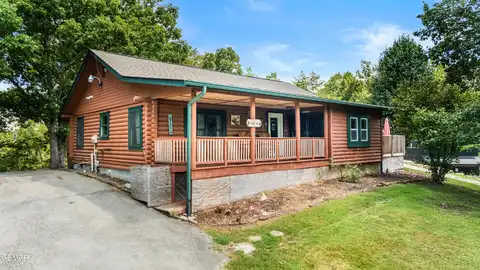 3009 Crestview Court, Sevierville, TN 37862