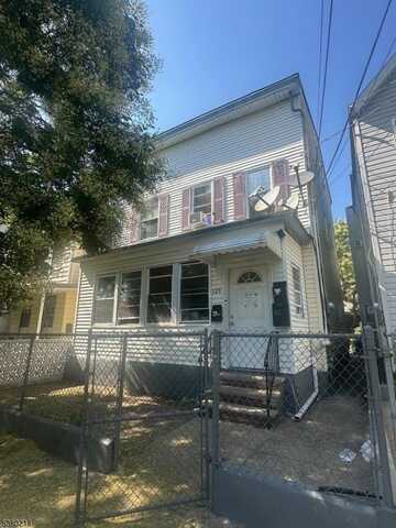 125 Pearl St, Paterson, NJ 07501