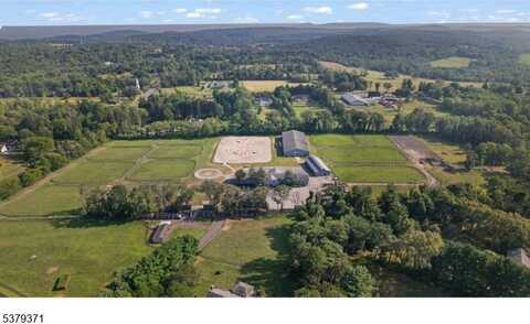 35 Salters Farm Road, Tewksbury Twp., NJ 07830