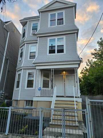 195 22Nd St, Irvington, NJ 07111