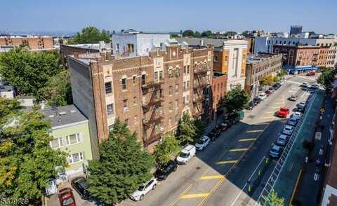 821 Bergen Ave, Jersey City, NJ 07306