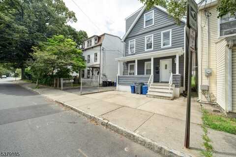 16 New St, Montclair, NJ 07042