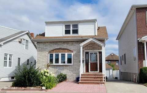 712 5Th St, Secaucus Town, NJ 07094