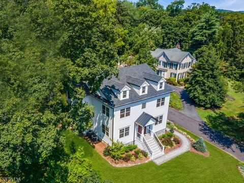 14 N Maple Ave, Bernardsville, NJ 07920
