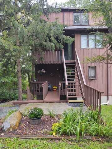 5 Village Way, Vernon, NJ 07462