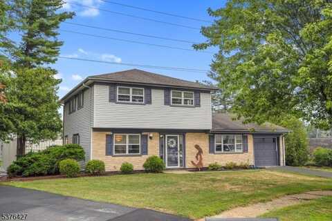 7 Grant Ct, Mount Olive Twp., NJ 07836