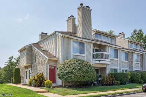 90 Farnham Sq, Sayreville, NJ 08859