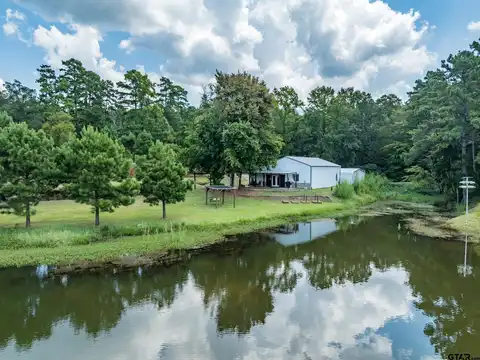 240 Private Road 5515, Palestine, TX 75801