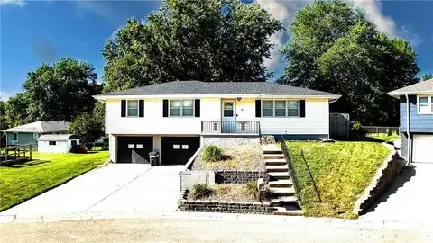 12 Antelope Circle, Saint Joseph, MO 64506