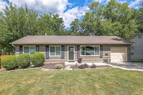 8720 W 70th Terrace, Overland Park, KS 66204
