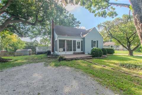 13215 13TH Street, Grandview, MO 64030