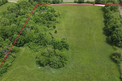 43 Service Road, Dearborn, MO 64439