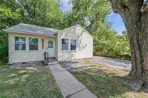 1104 NE 43rd Terrace, Kansas City, MO 64116