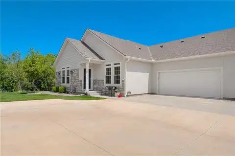 13836 W 112th Terrace, Olathe, KS 66215