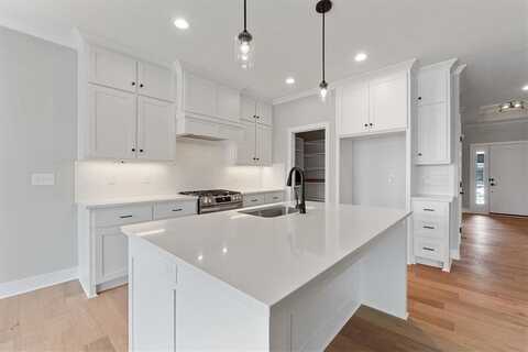 24974 W 94th Place, Lenexa, KS 66227