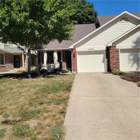 12438 W 105th Terrace, Lenexa, KS 66215